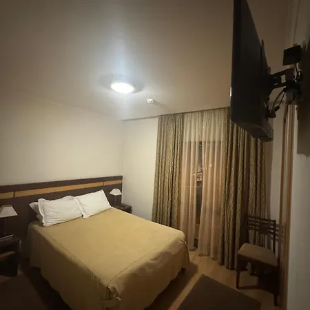 Hotel Santo Condestavel 3*