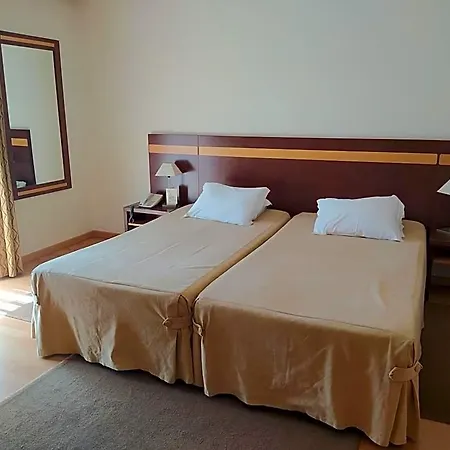 桑托康德斯塔维尔酒店 酒店 3*
