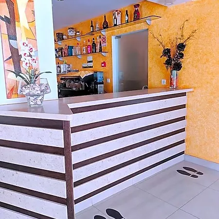 桑托康德斯塔维尔酒店 3* 花地瑪