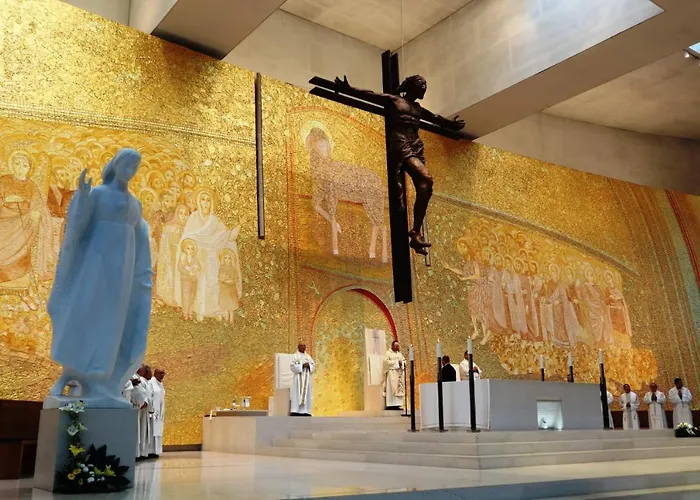 Hotel Santo Condestavel 3*